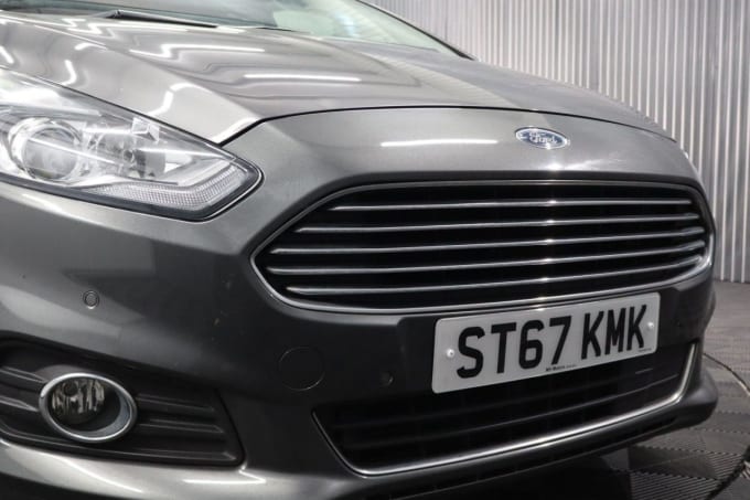 2025 Ford S-max