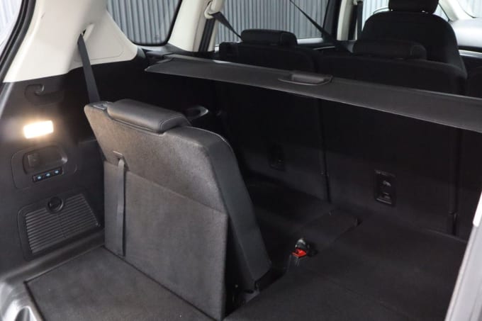 2025 Ford S-max