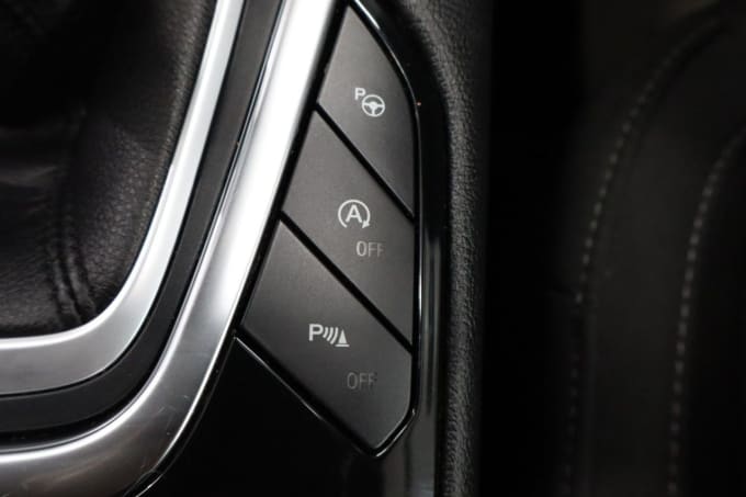 2025 Ford S-max
