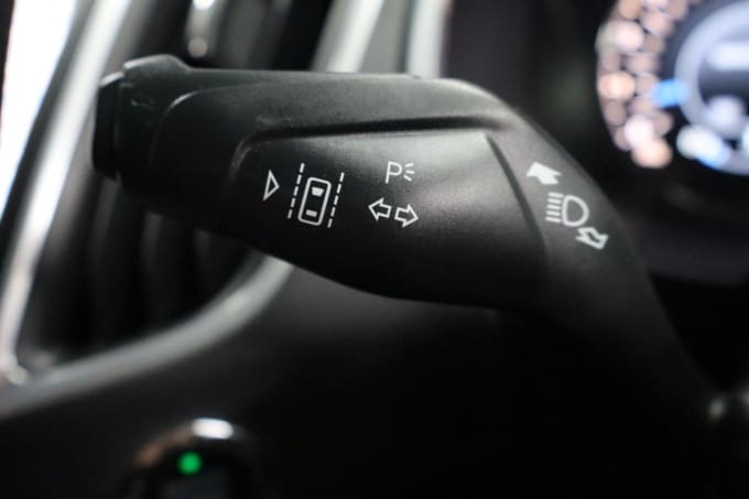 2025 Ford S-max