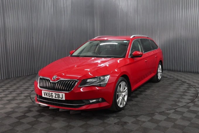 2025 Skoda Superb