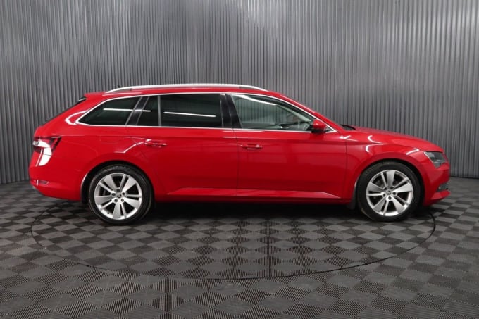 2025 Skoda Superb
