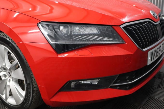 2025 Skoda Superb