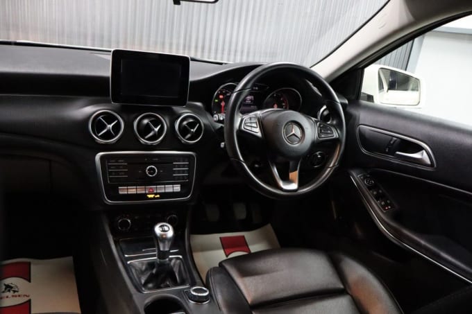 2025 Mercedes-benz Gla