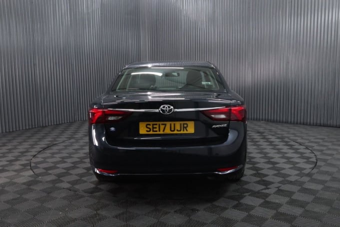 2025 Toyota Avensis