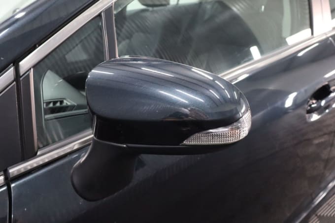 2025 Toyota Avensis