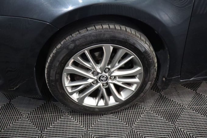 2025 Toyota Avensis