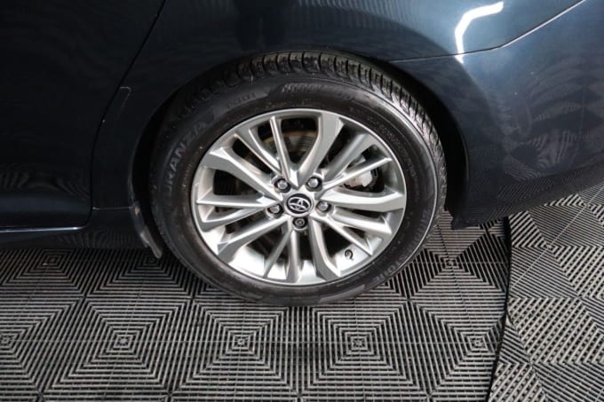 2025 Toyota Avensis