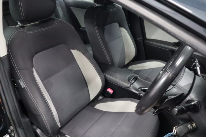 2025 Toyota Avensis