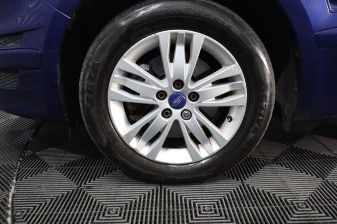 2025 Ford S-max