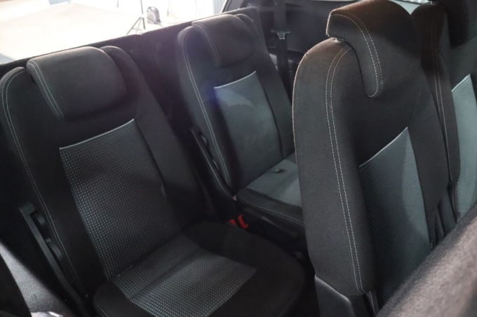 2025 Ford S-max