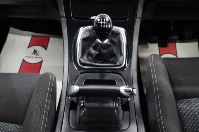 2025 Ford S-max