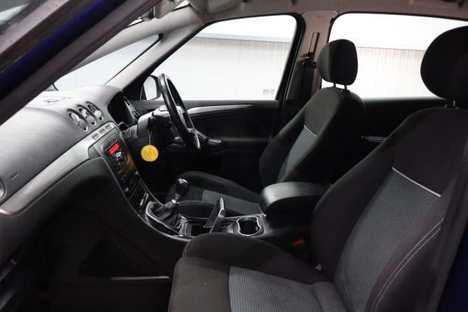 2025 Ford S-max