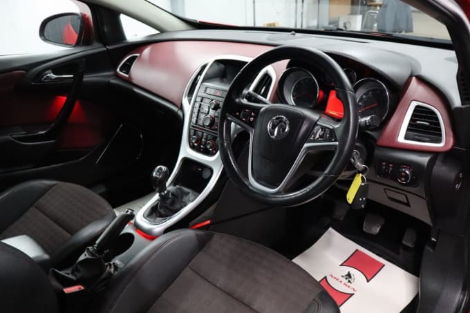 2025 Vauxhall Astra Gtc