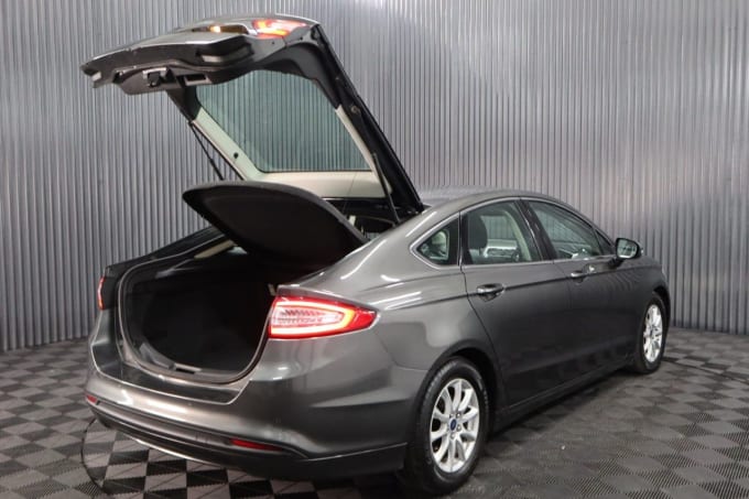 2025 Ford Mondeo