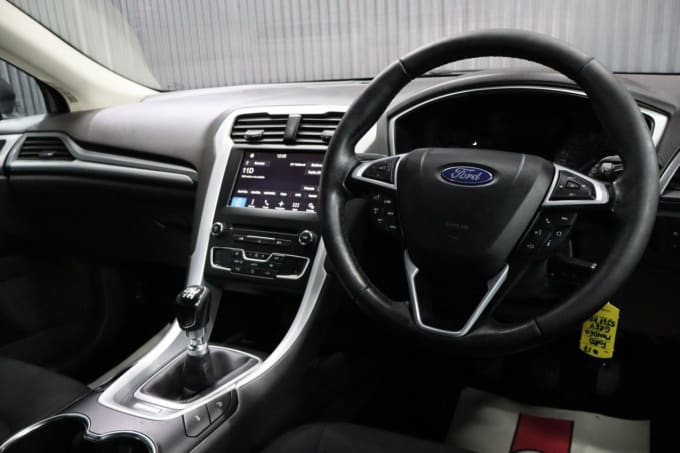 2025 Ford Mondeo