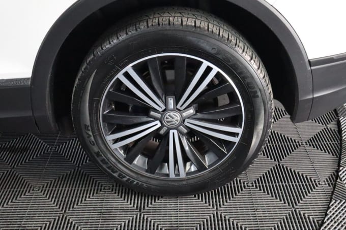 2025 Volkswagen Tiguan