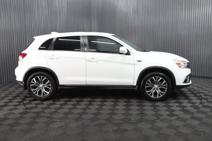 2025 Mitsubishi Asx