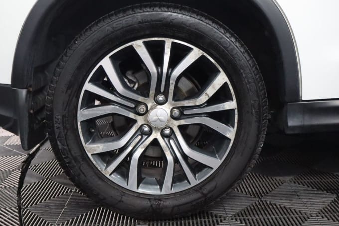2025 Mitsubishi Asx