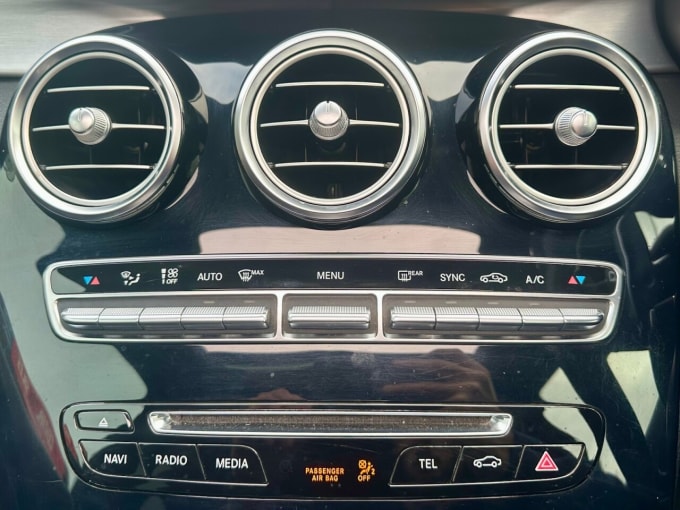 2025 Mercedes-benz C-class