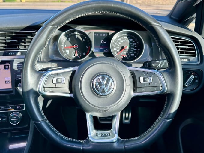 2025 Volkswagen Golf