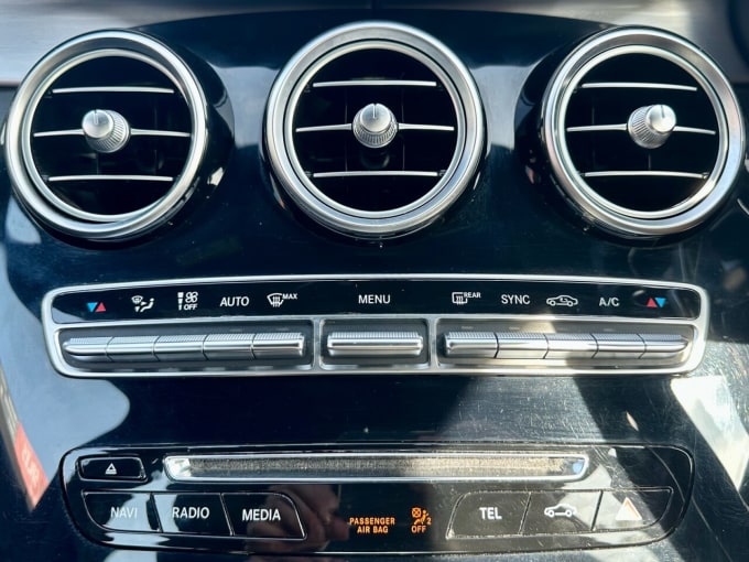 2025 Mercedes-benz C-class