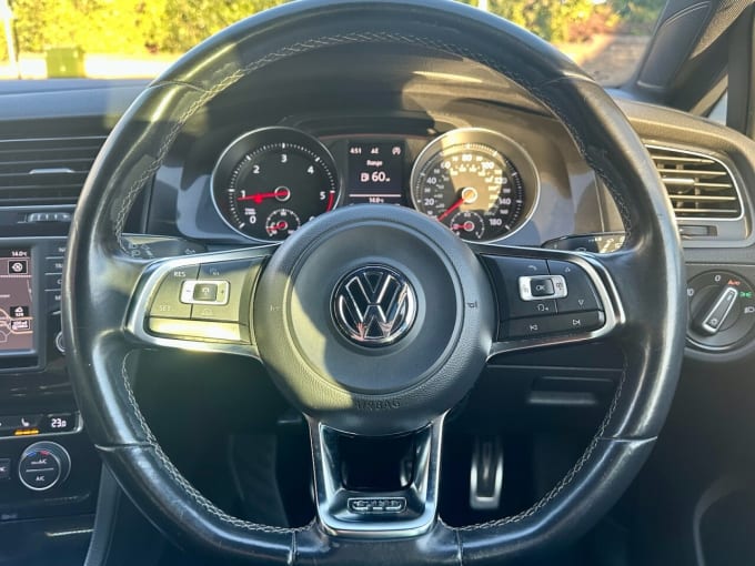 2016 Volkswagen Golf