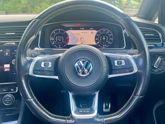 2025 Volkswagen Golf