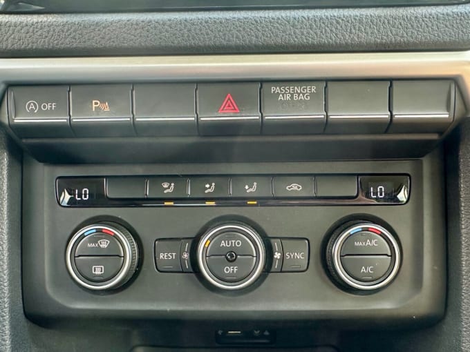 2025 Volkswagen Amarok
