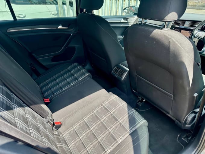 2025 Volkswagen Golf