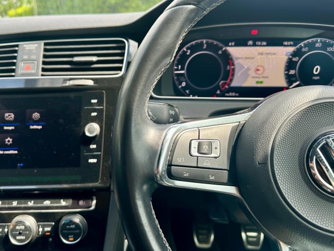 2025 Volkswagen Golf