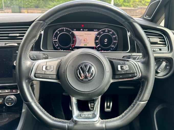 2025 Volkswagen Golf