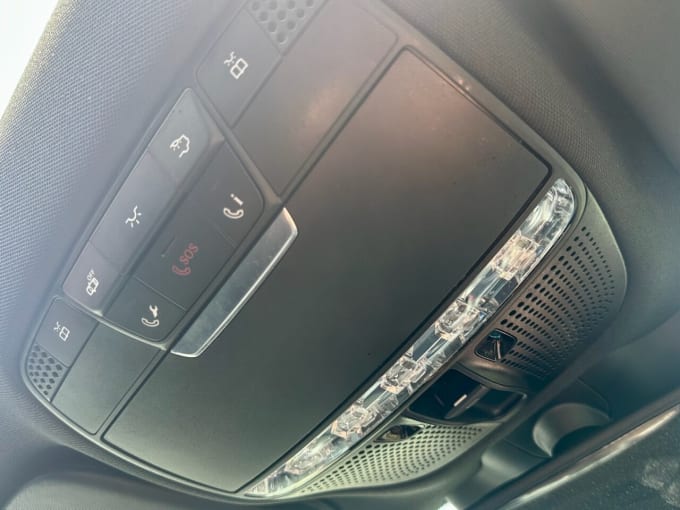 2025 Mercedes-benz C-class
