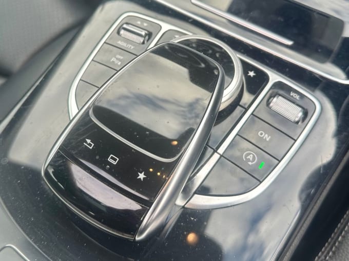 2025 Mercedes-benz C-class