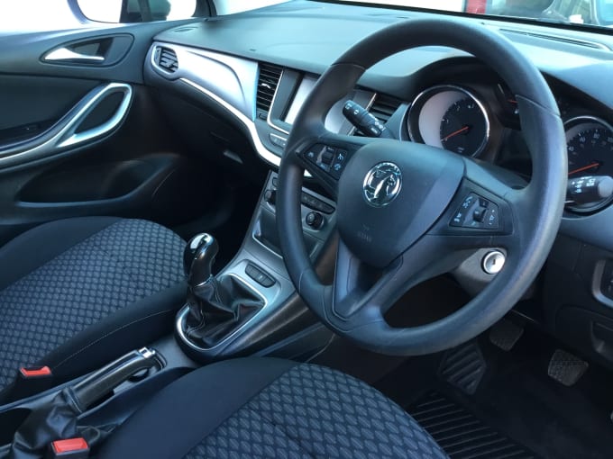 2018 Vauxhall Astra