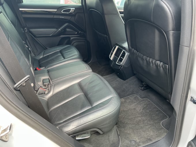 2012 Porsche Cayenne