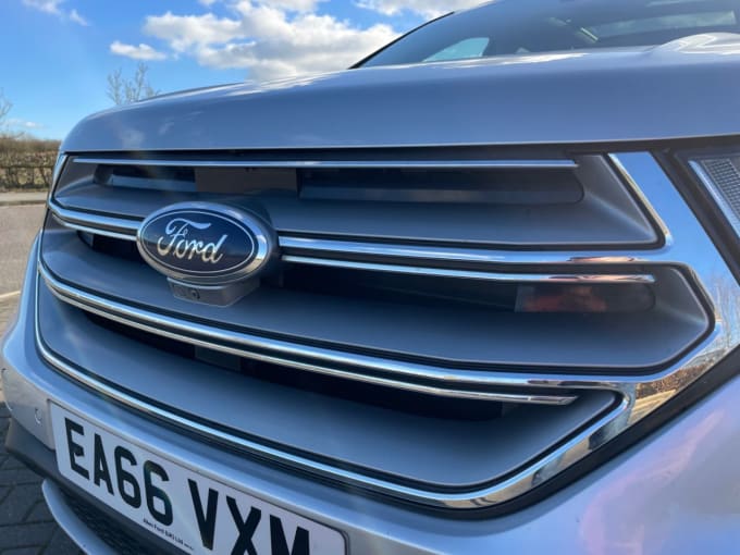 2025 Ford Edge