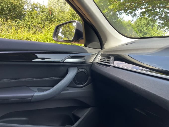 2025 BMW X1