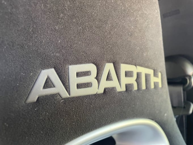 2025 Abarth 595