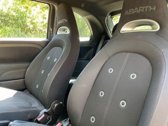 2025 Abarth 595