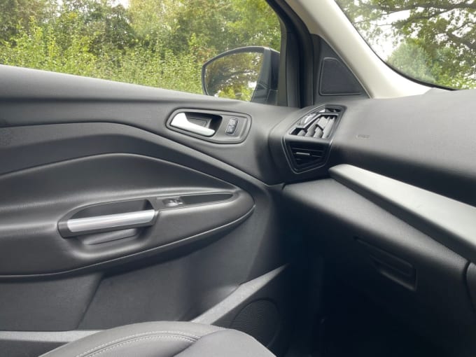 2025 Ford Kuga