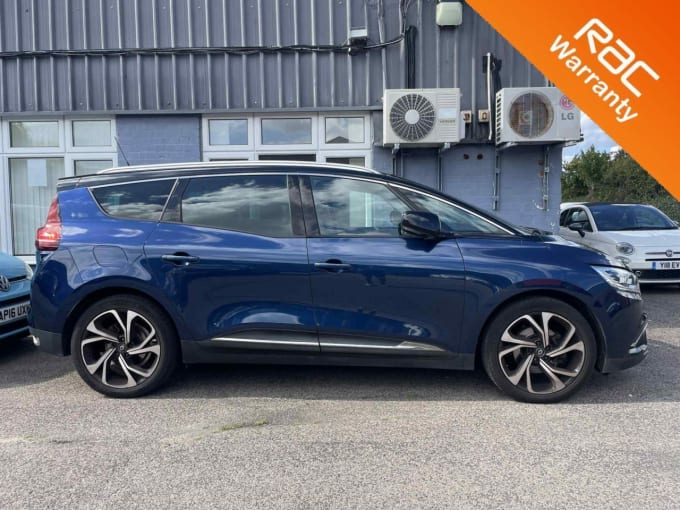 2025 Renault Grand Scenic