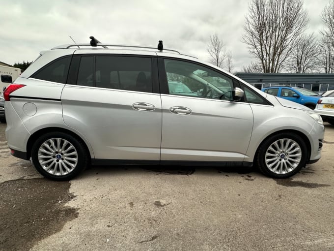 2025 Ford Grand C-max