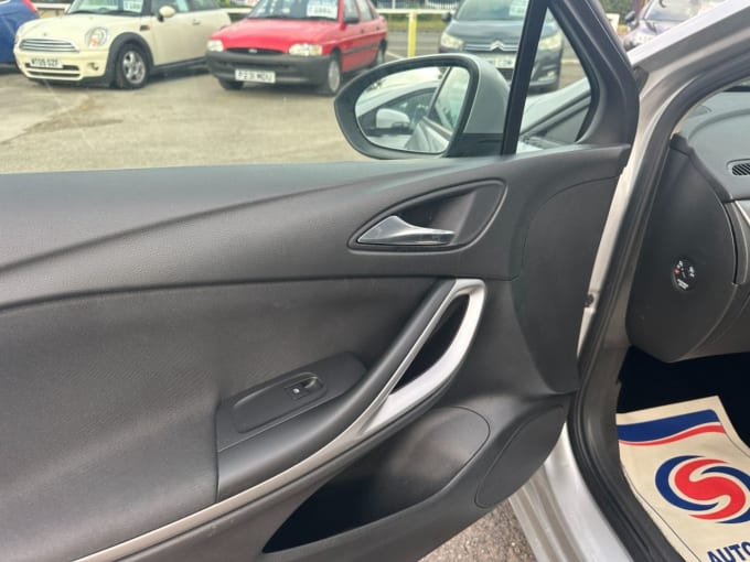 2025 Vauxhall Astra