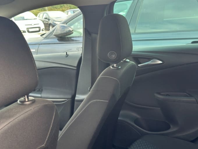 2025 Vauxhall Astra