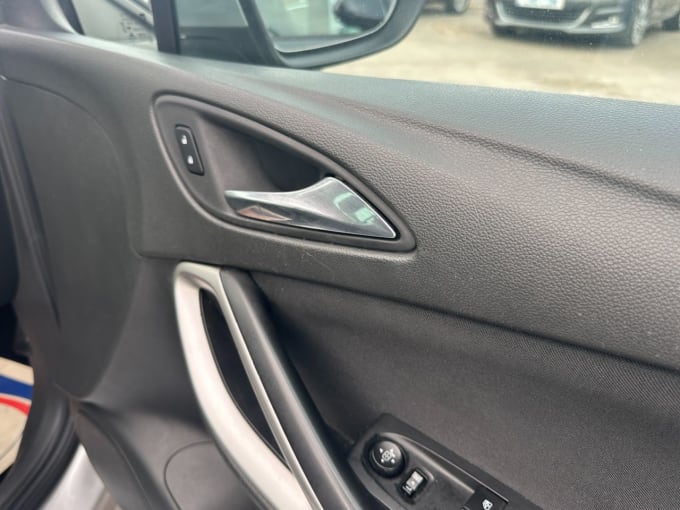 2025 Vauxhall Astra