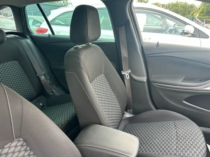 2025 Vauxhall Astra