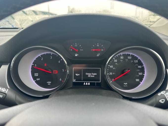 2025 Vauxhall Astra