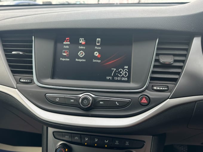 2025 Vauxhall Astra
