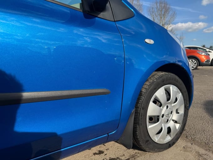 2025 Toyota Yaris